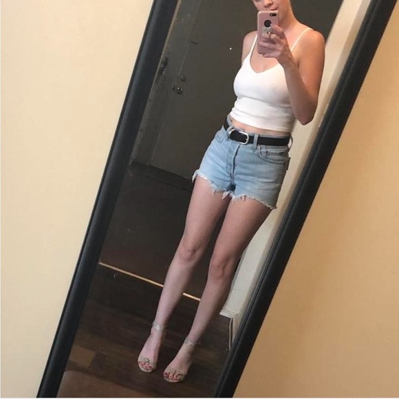 Levi's 501 High Waisted Button Fly Denim Cut-off Shorts. Size 26. - Picture 6 of 8